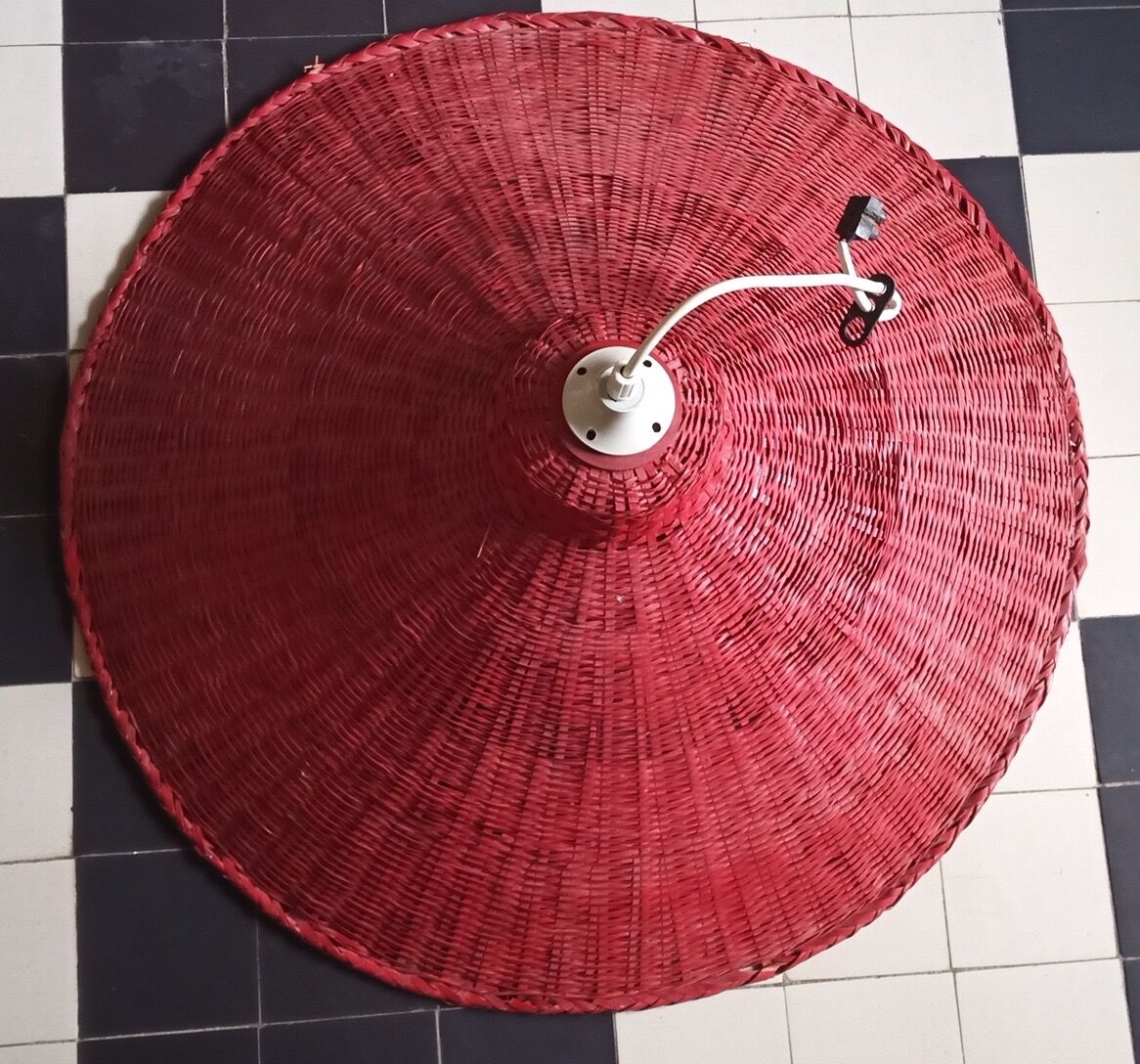 Suspension lamp in red wicker, ø 60 cm