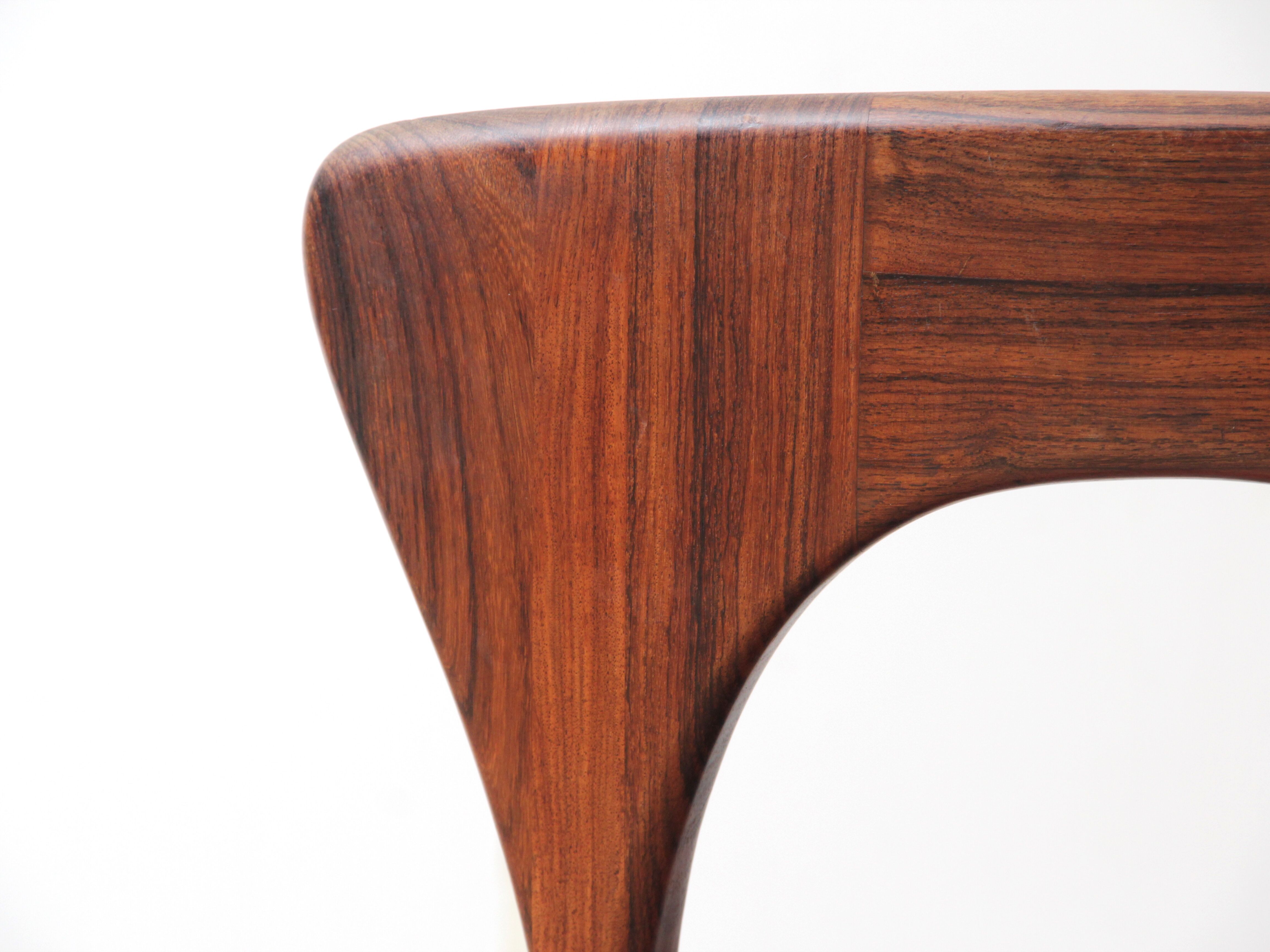 Suite of 4 Scandinavian chairs in Rio rosewood, Model Peter