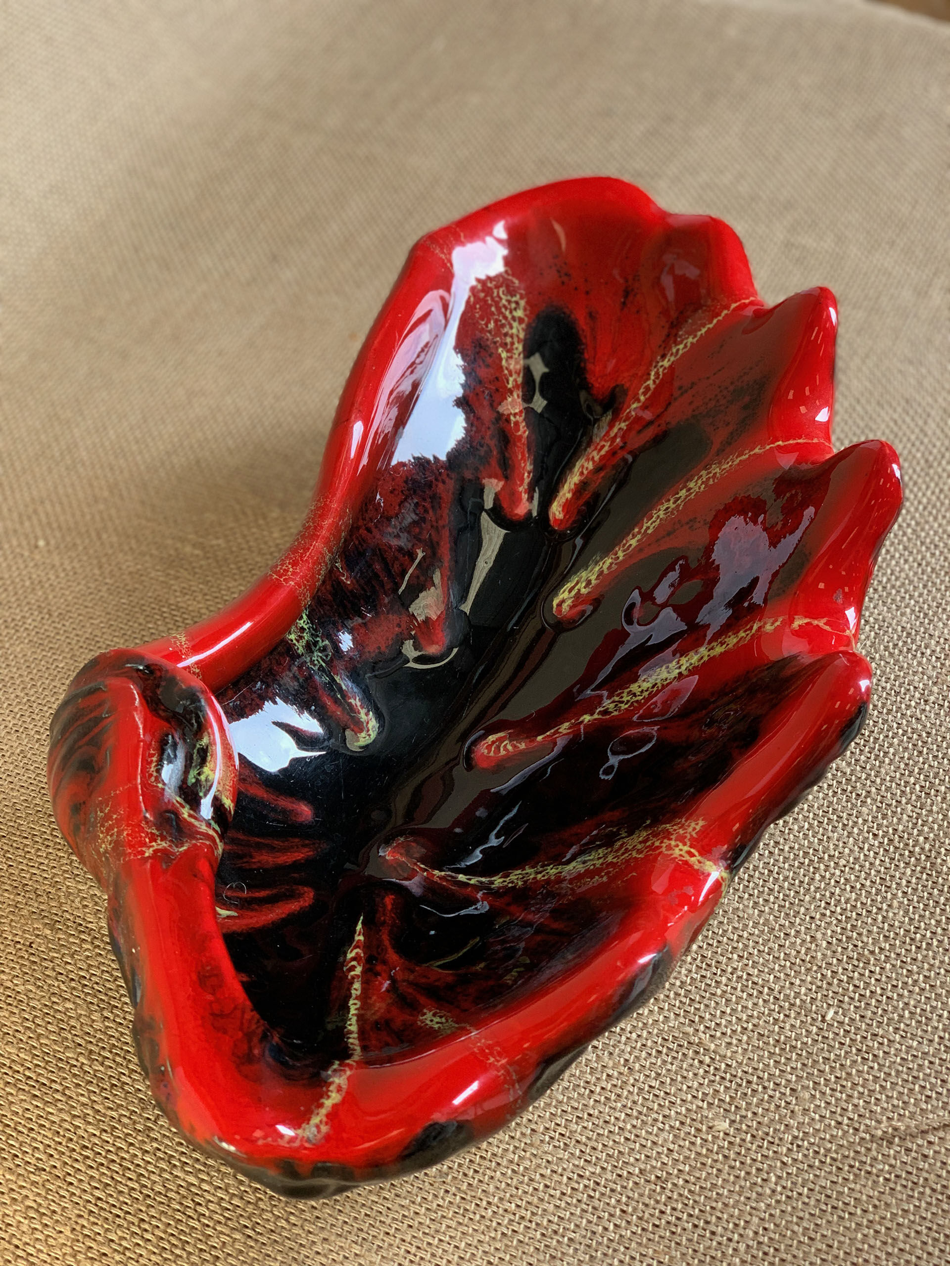 Empty pocket shell oyster ceramic Vallauris unsigned