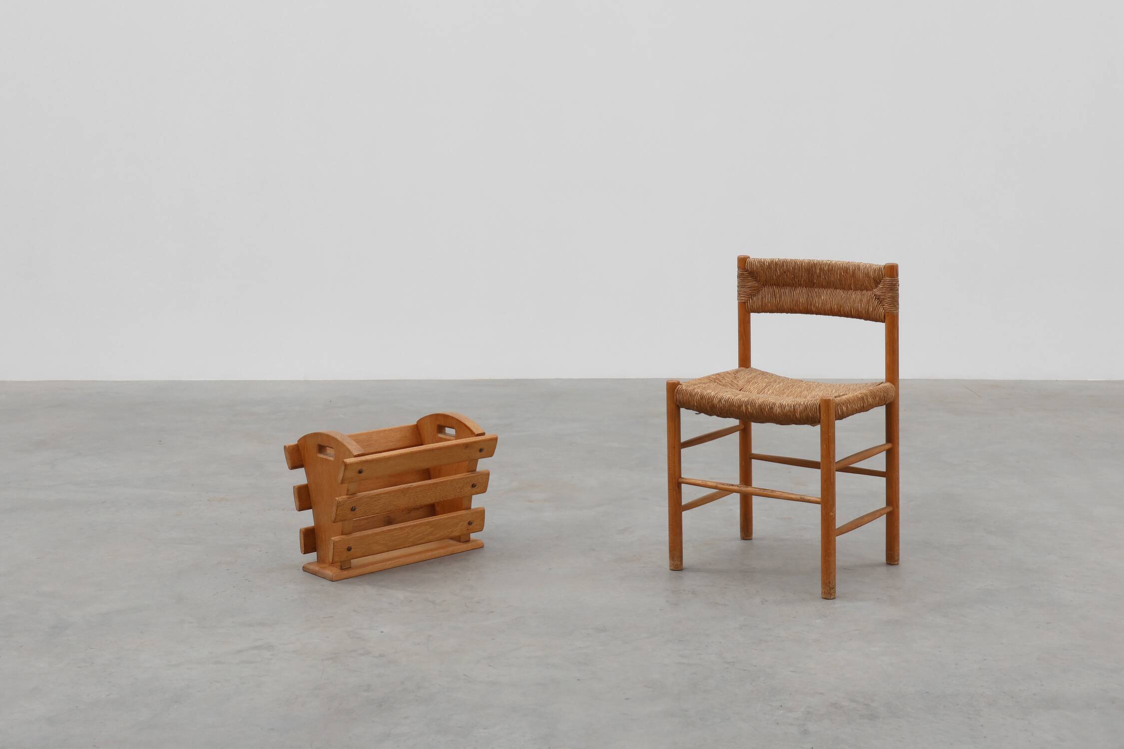 Mid-century Magazine Rack in full oak, France 1960s