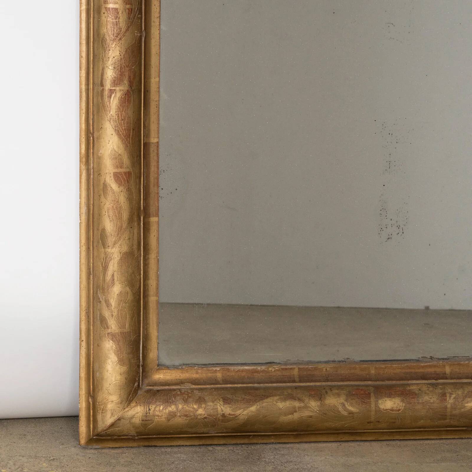 Miroir Louis-Philippe étroit du 19e siècle avec fleurs