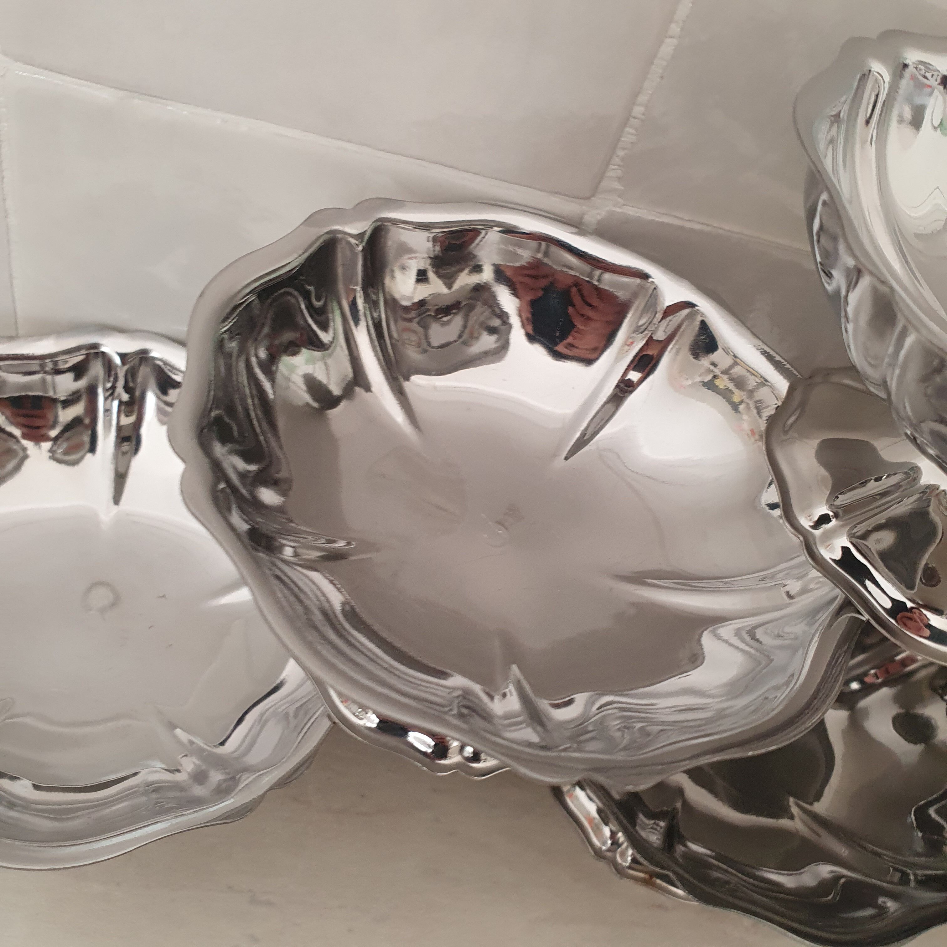 6 dessert bowls by Guy Degrenne in 18/10 stainless steel