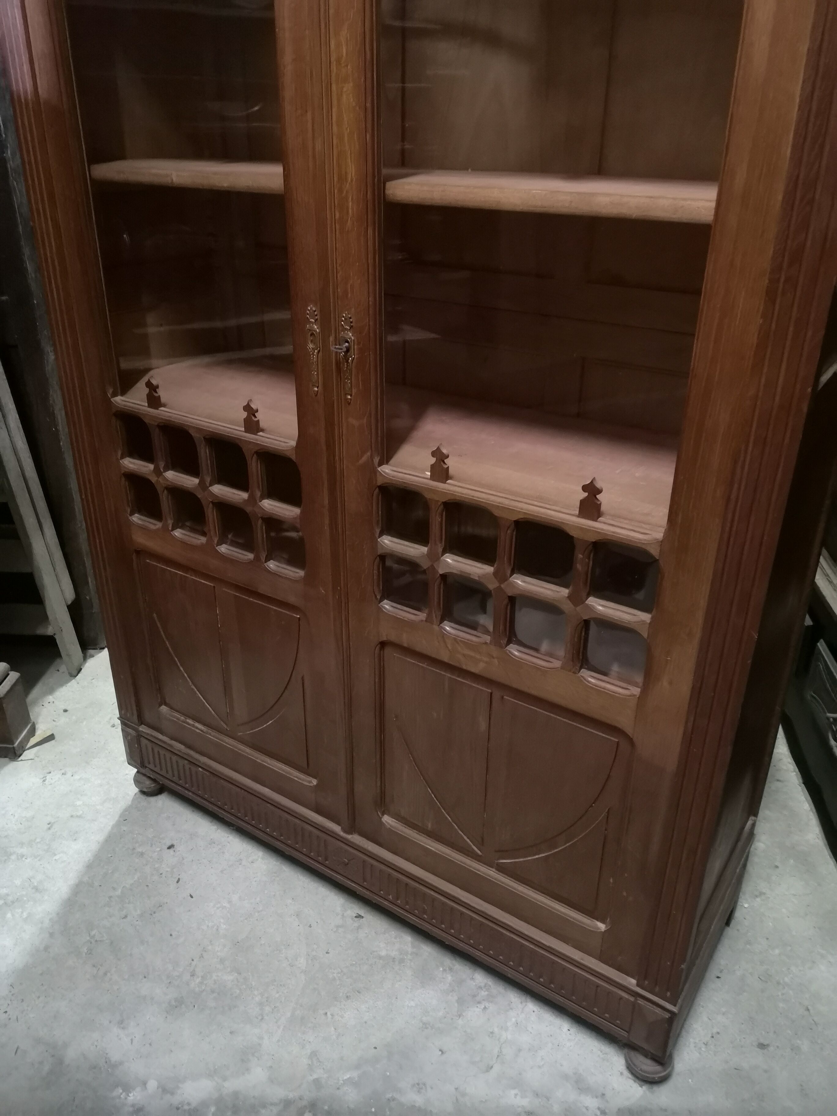 Bibliothèque vitrine années 1930