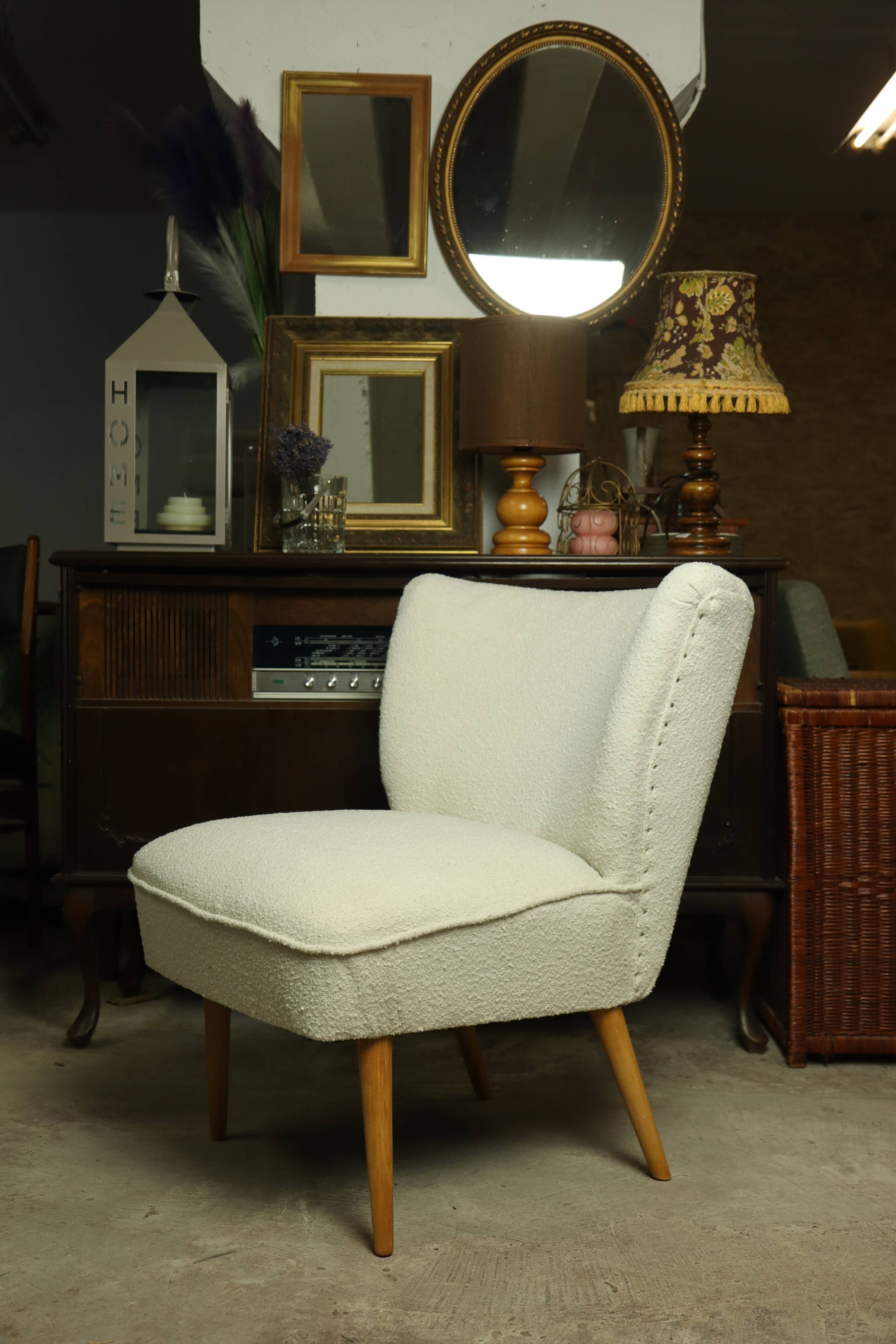 Fauteuil club vintage expo '58 tapisserie boucle blanche entièrement rénovée salon style art déco