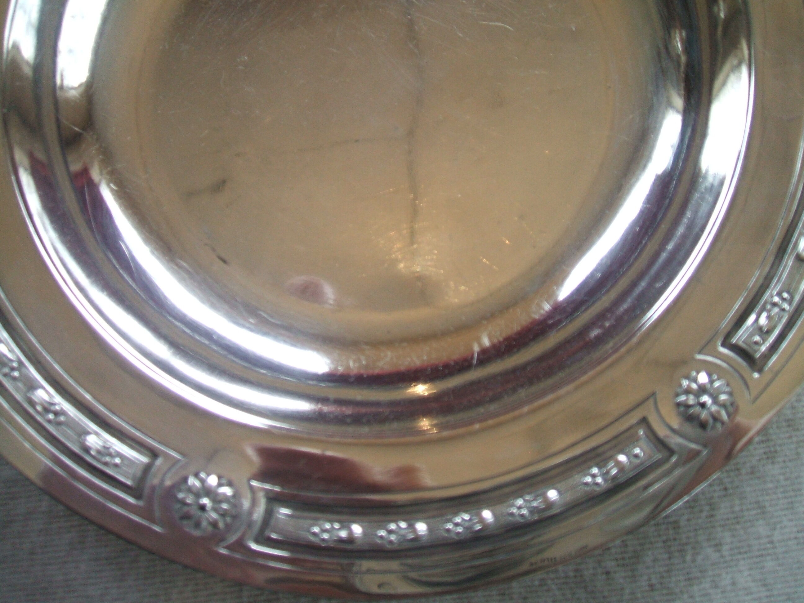 Bottle bottoms in solid silver silver