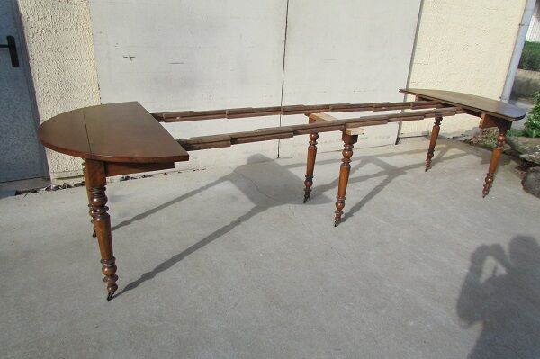 6-foot open panel in solid walnut, 5 extensions