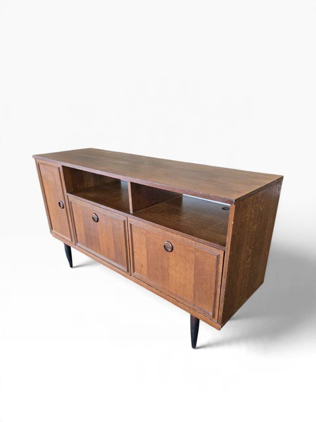 Vintage wooden TV unit/buffet/china cabinet