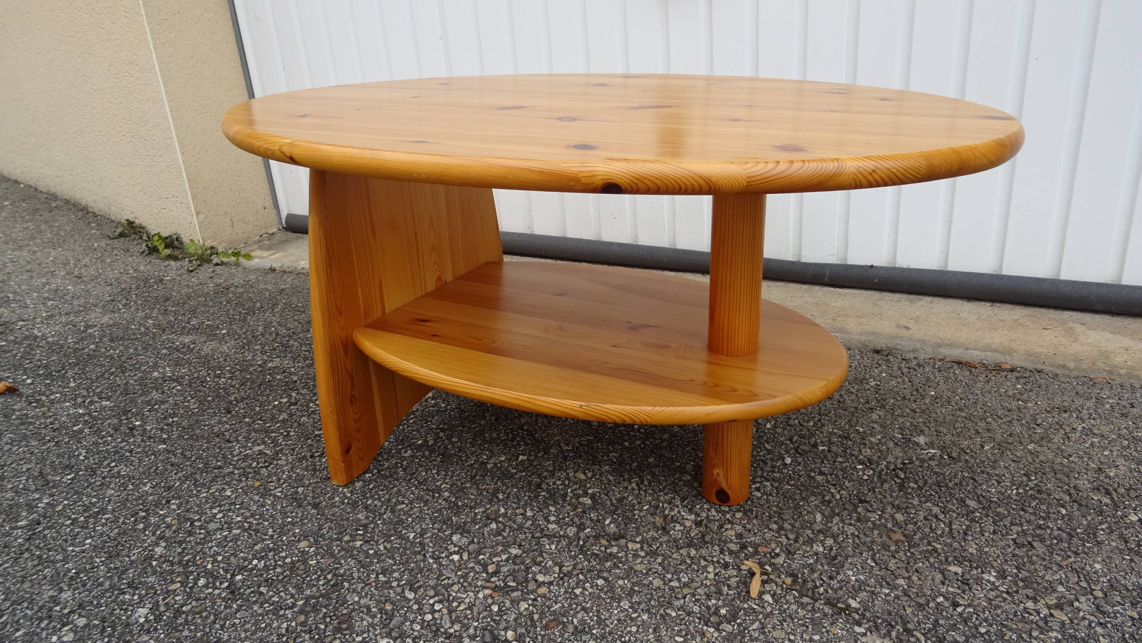 Asymmetrical coffee table in vintage pine year 70