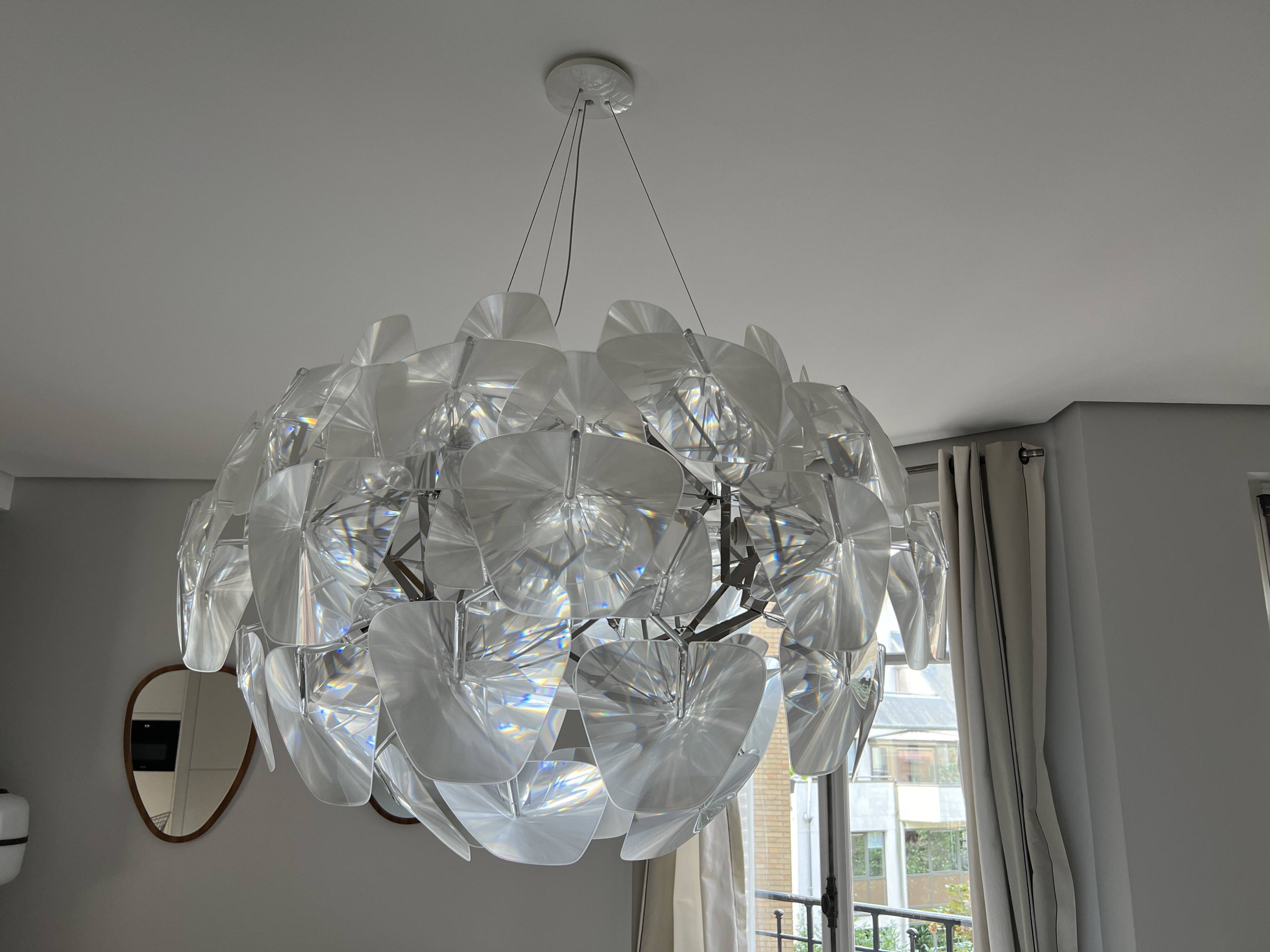 Hope pendant light by luceplan, designer francisco gomez paz & paolo rizzatto