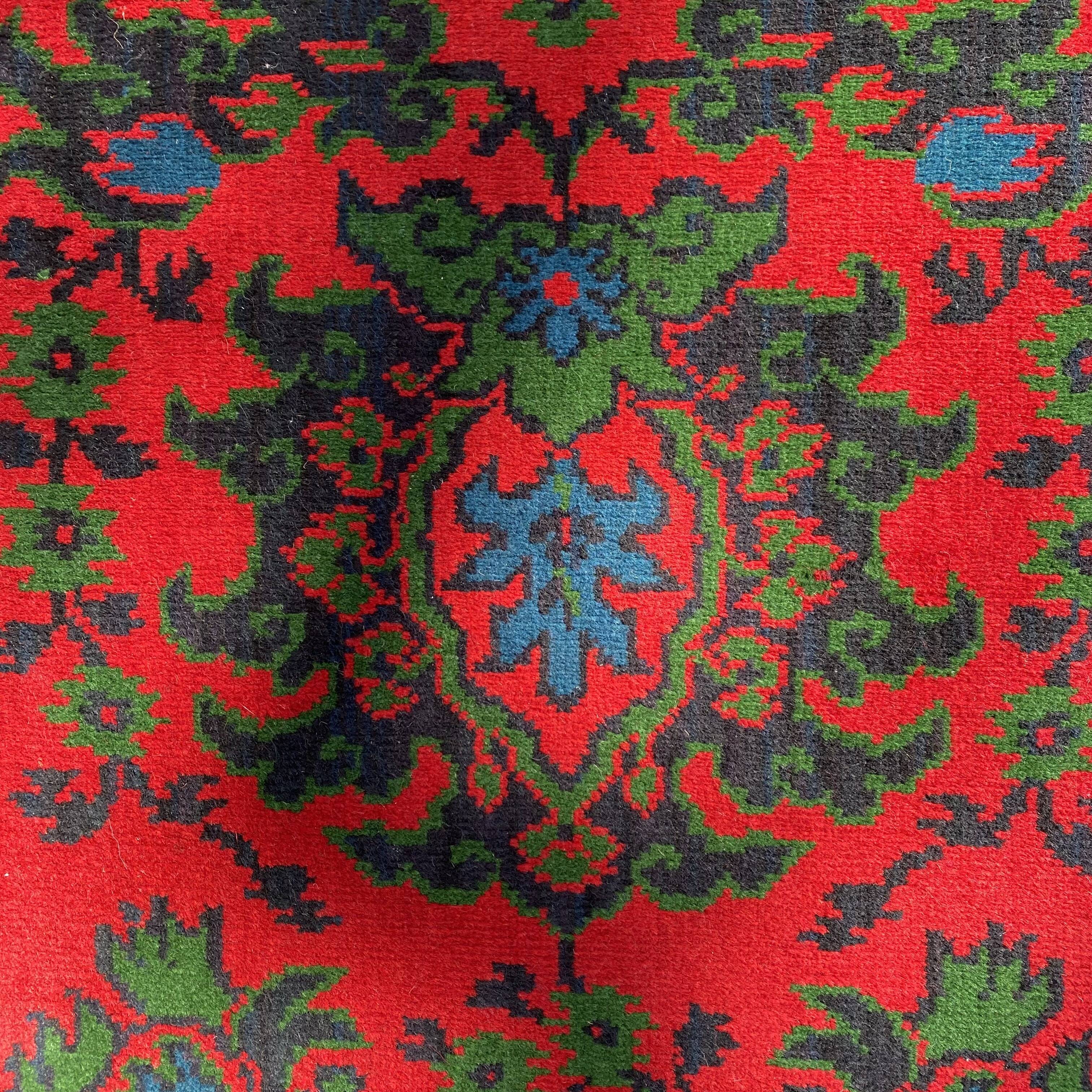 Hallway carpet 72x209 cut