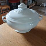 Soupière ancienne en porcelaine blanche