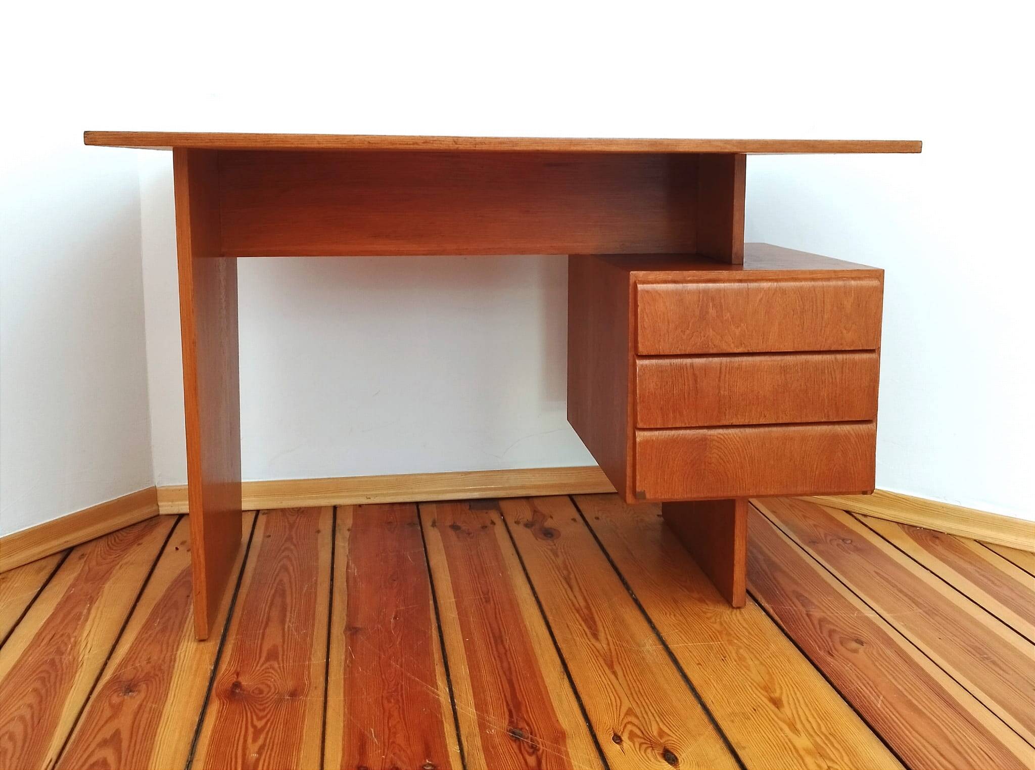 Bureau d'Up Zavody, Ancienne Tchécoslovaquie, 1960