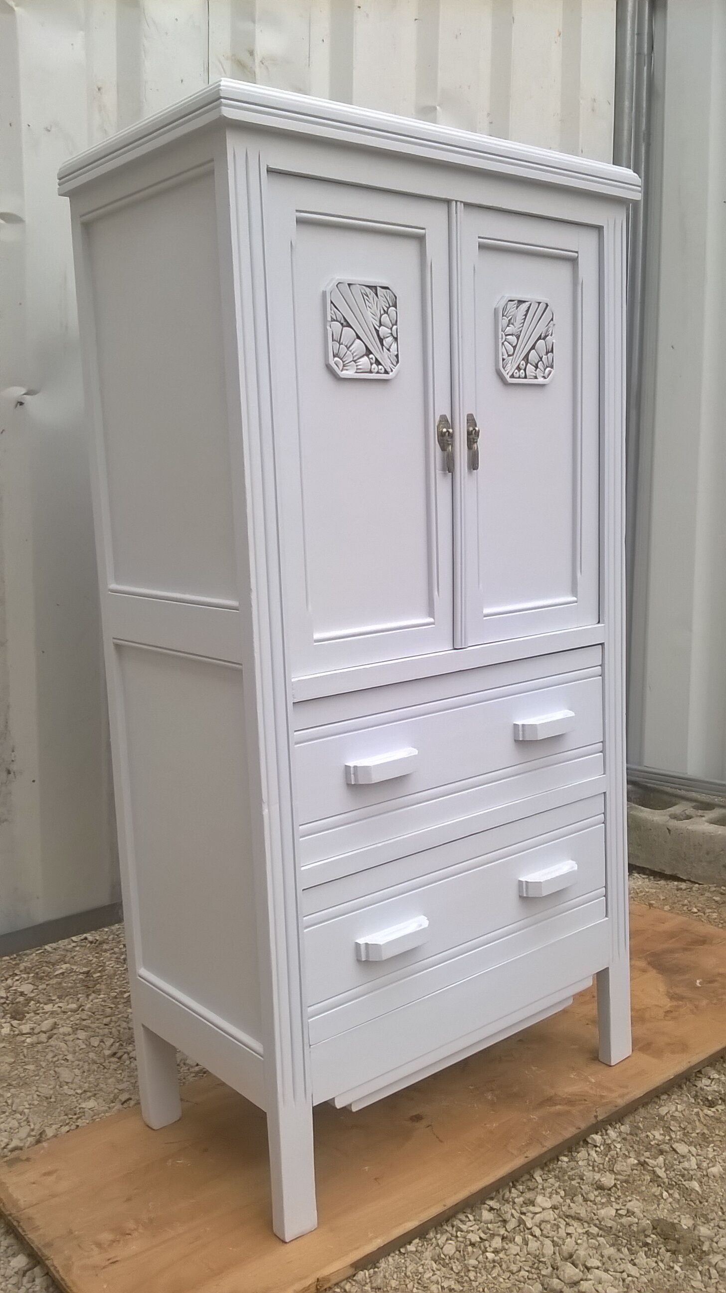 Wardrobe 1930