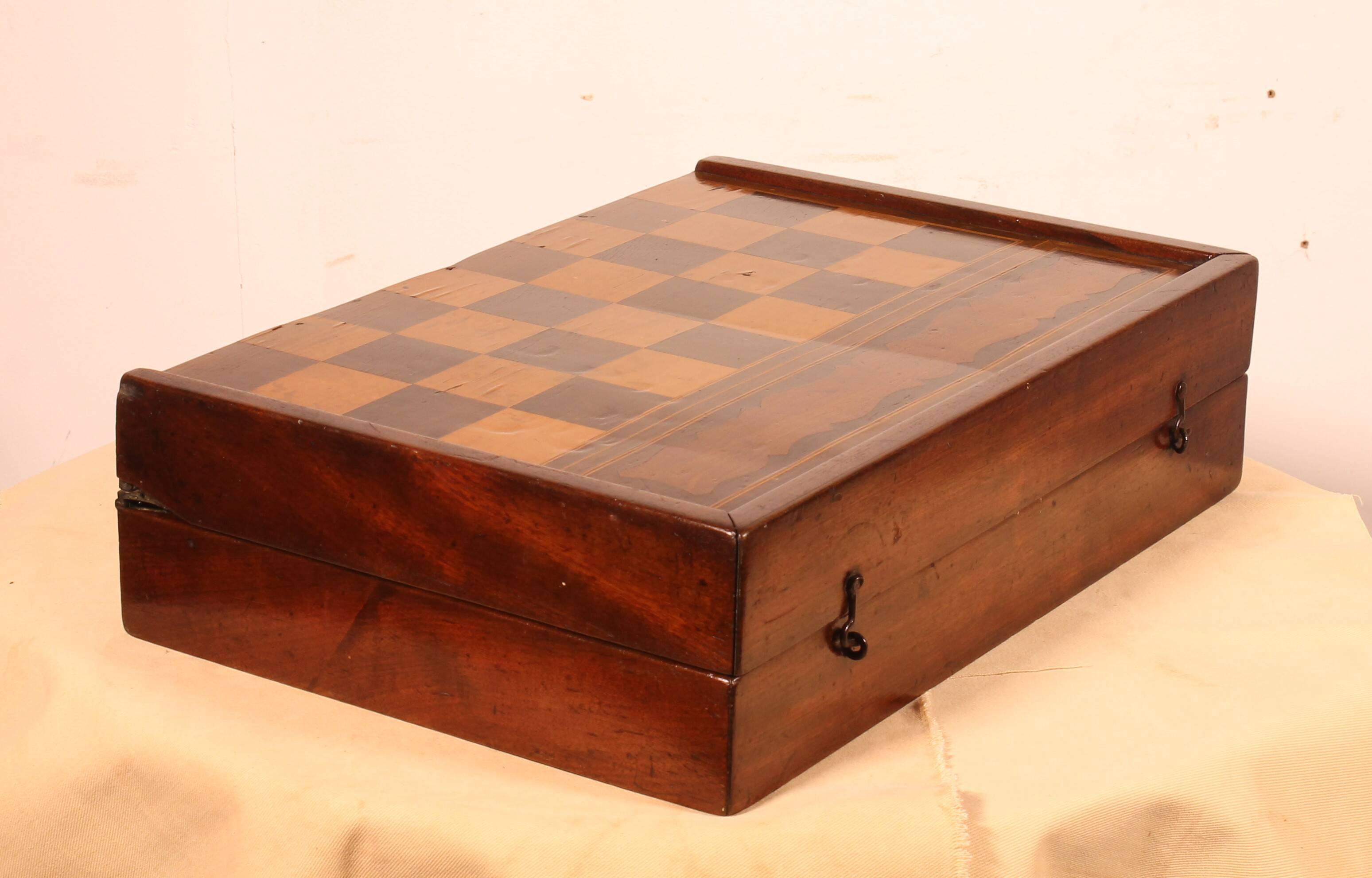 19th century games box in walnut and boxwood