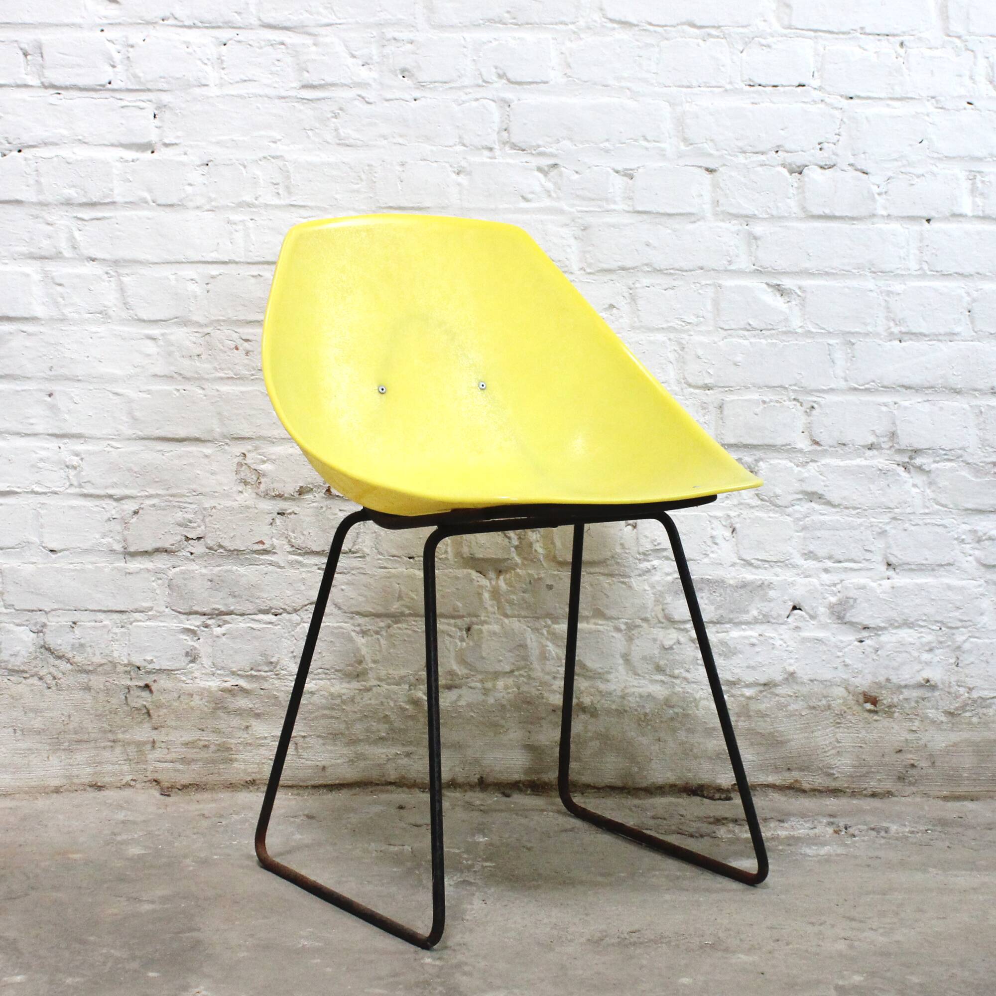 "Shell" chair with sled base by Pierr Guariche for Meurop 1961