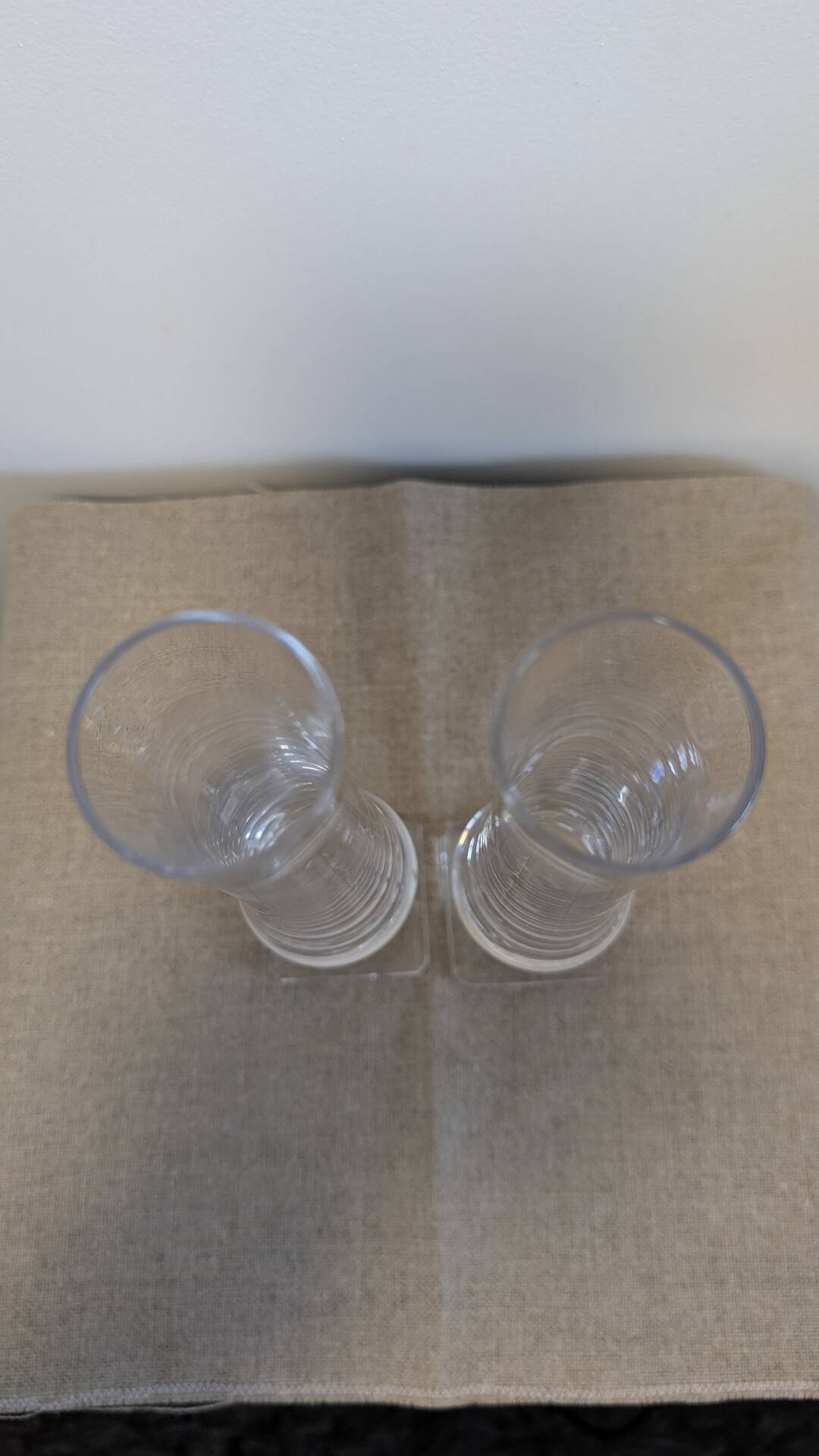 Pair of Bayel crystal flower vases – 24 cm – square bases