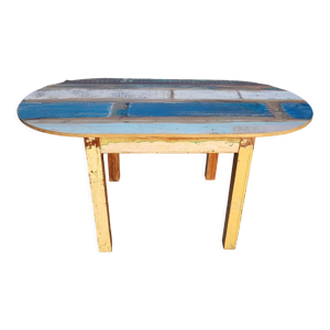 Table ovale en bois polychromé