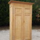 Armoire en sapin ancienne sablée brute