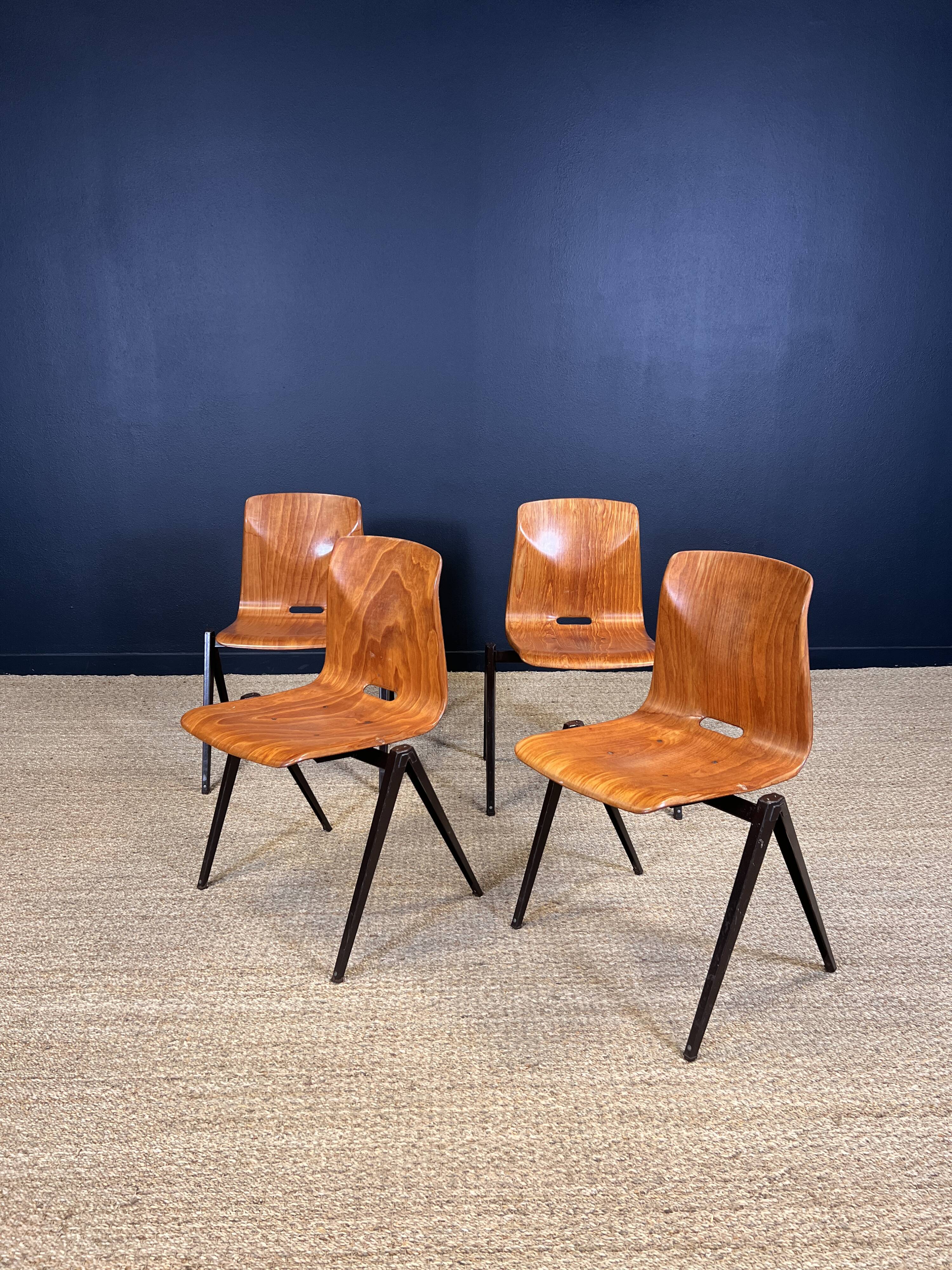 Set of 4 Galvanitas S22 oak chairs Netherlands 70s