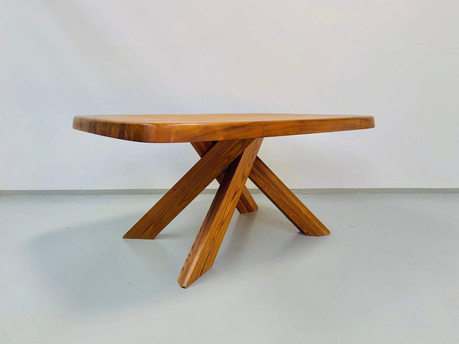 French early edition Aban T35C table in elm attributed to Pierre Chapo, 1970s