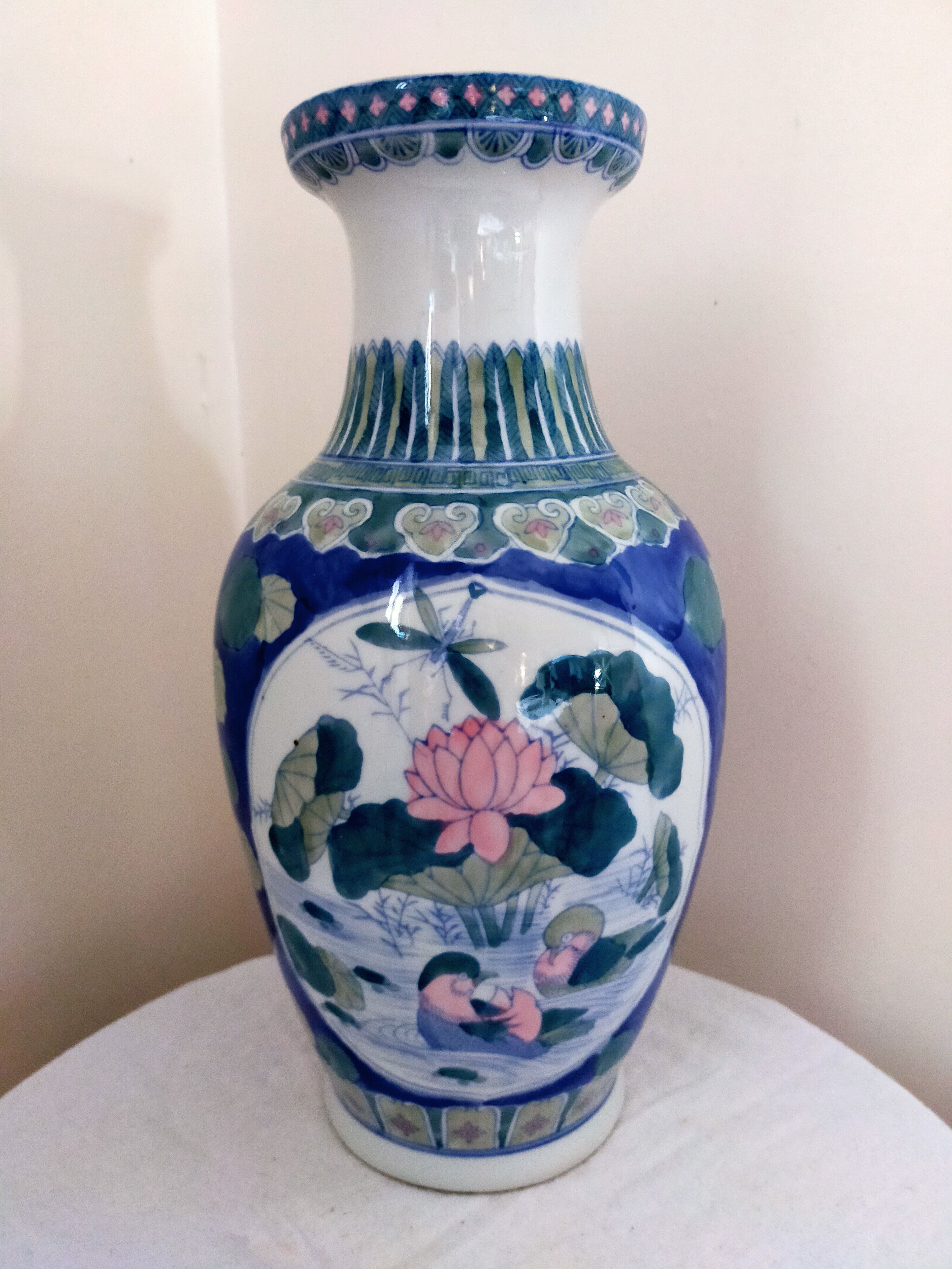 Hand-painted chinese vase