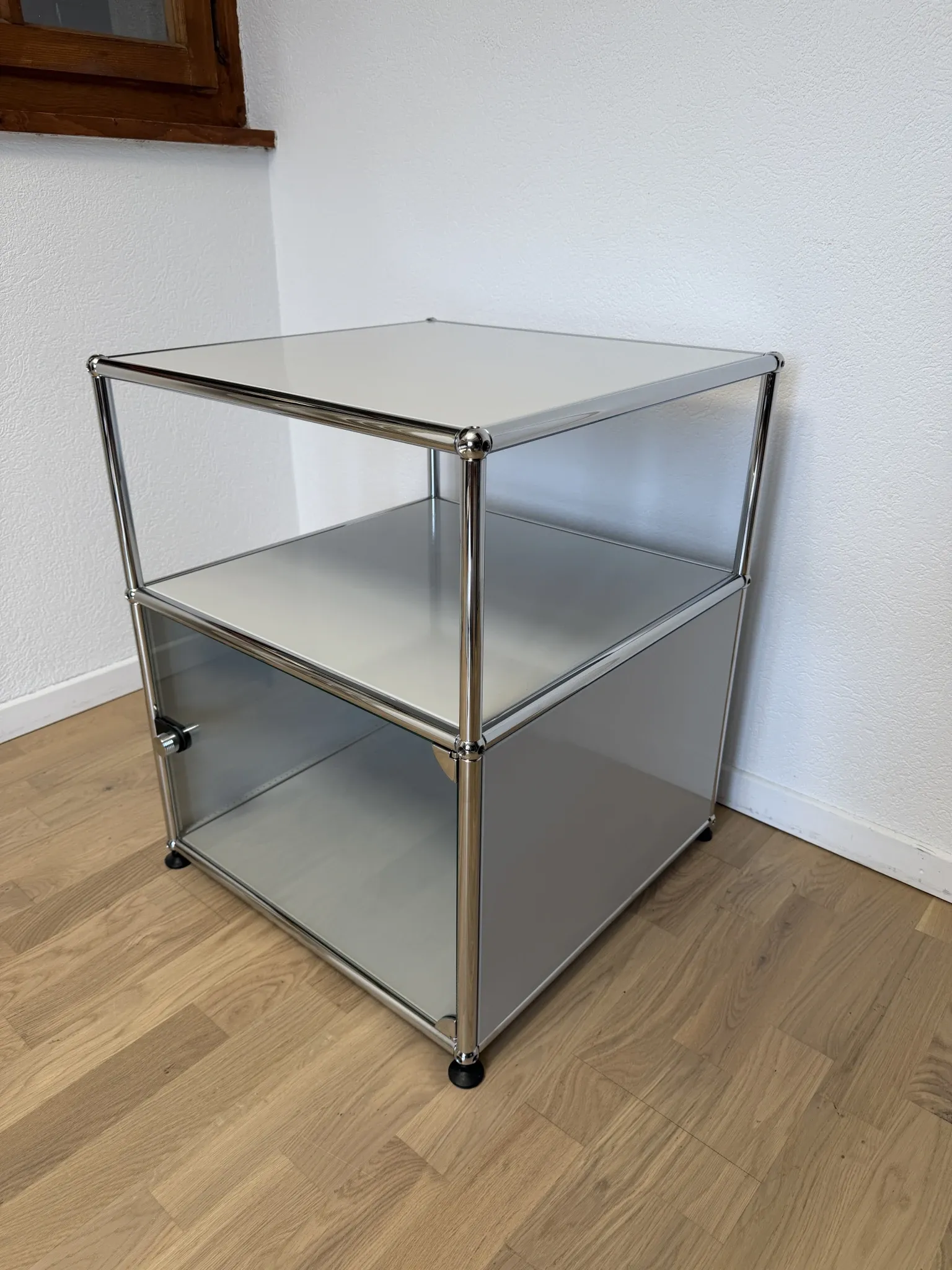 Meuble d’appoint USM Haller en Gris Clair