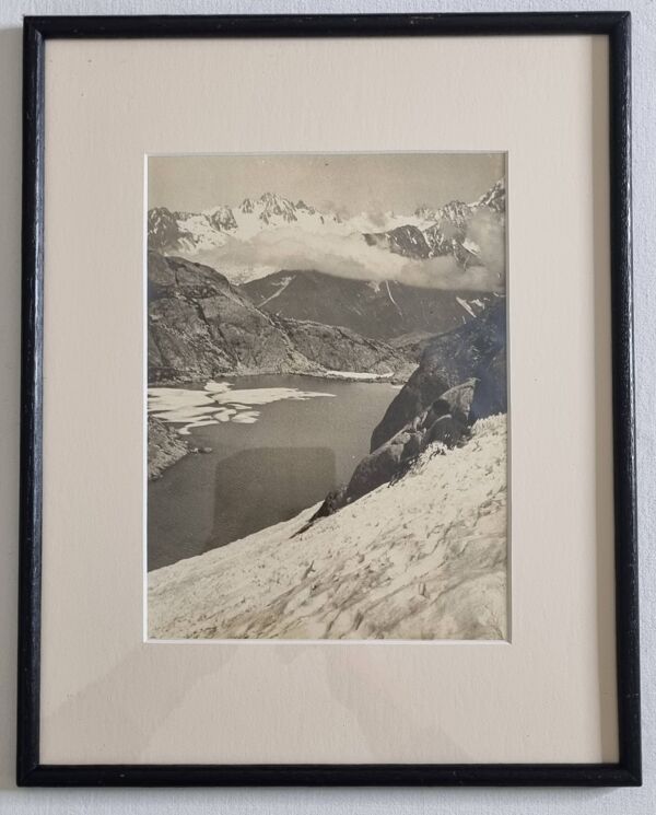Photo ancienne encadrée lac de montagne et massif alpin vers 1930 29x37 cm