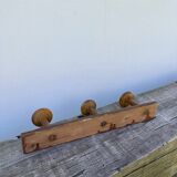 Portemanteau mural en bois ancien