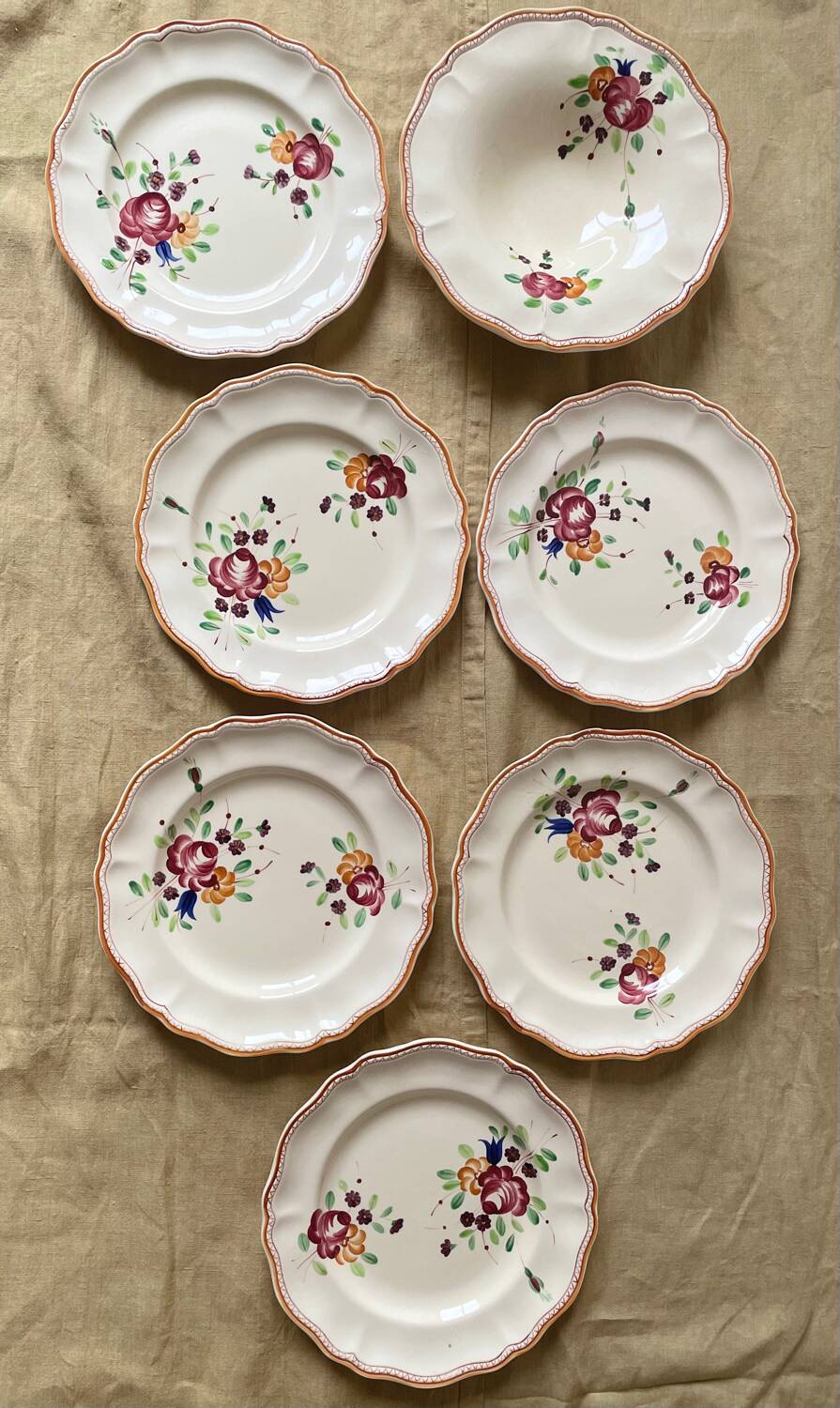 6 Plates and Dish with Painted Flowers Faïencerie Longchamp Monaco 1960s