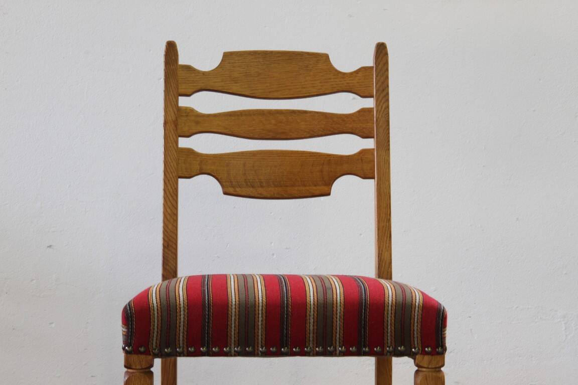 Vintage 1960s Danish farmhouse oak dining chairs in the style of Henning Kjærnulf