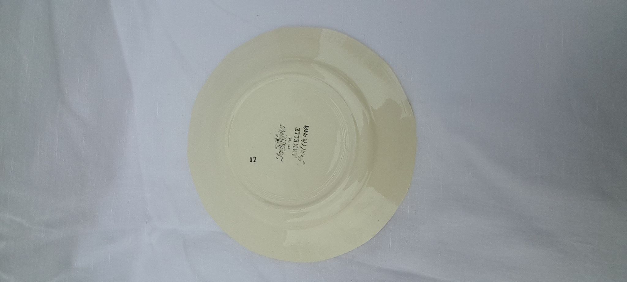 Assiette plate en faïence de Sarreguemines modèle Armelle diam 23 cm