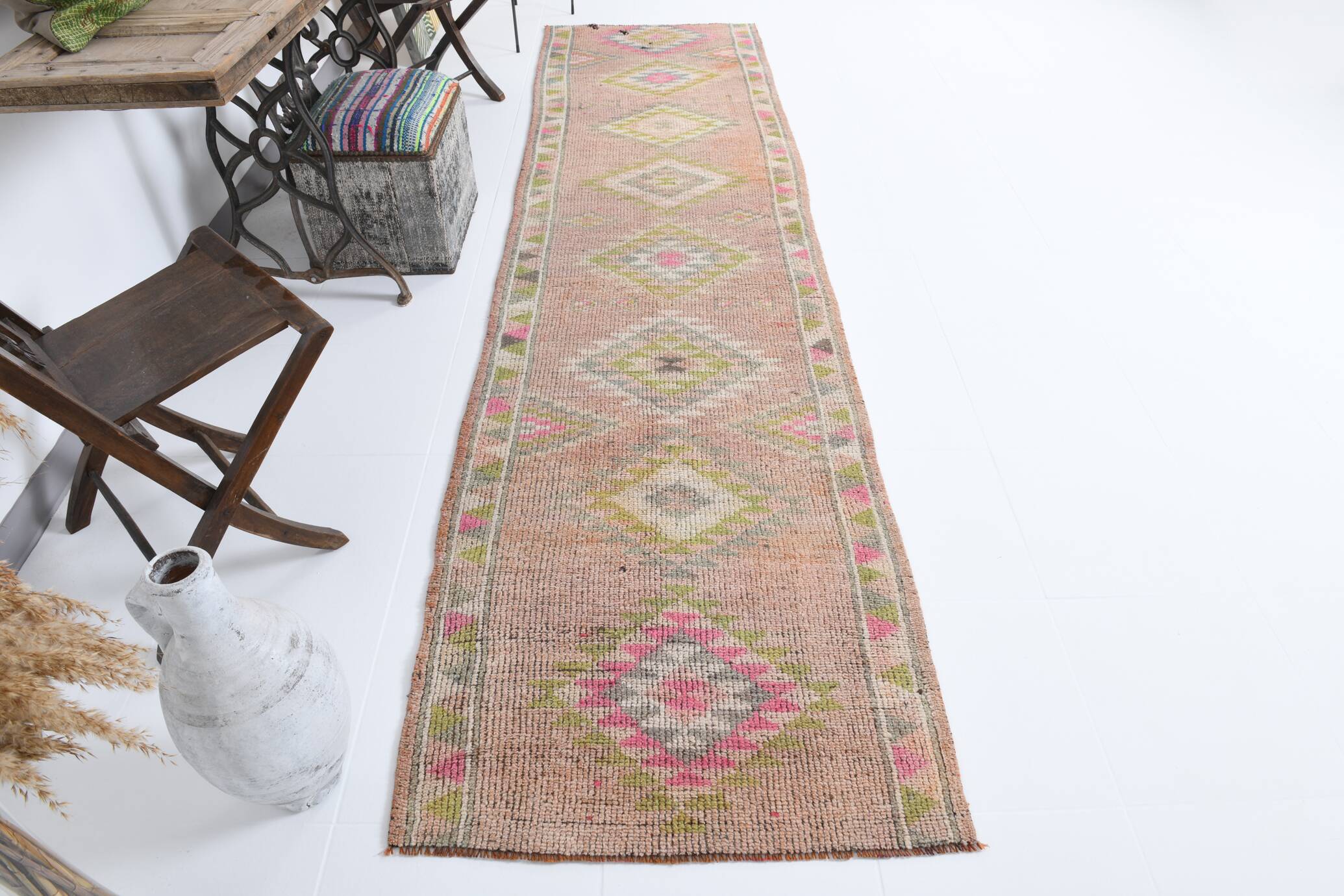 3x12 Blush Pink Vintage Runner Rug, 92x355Cm