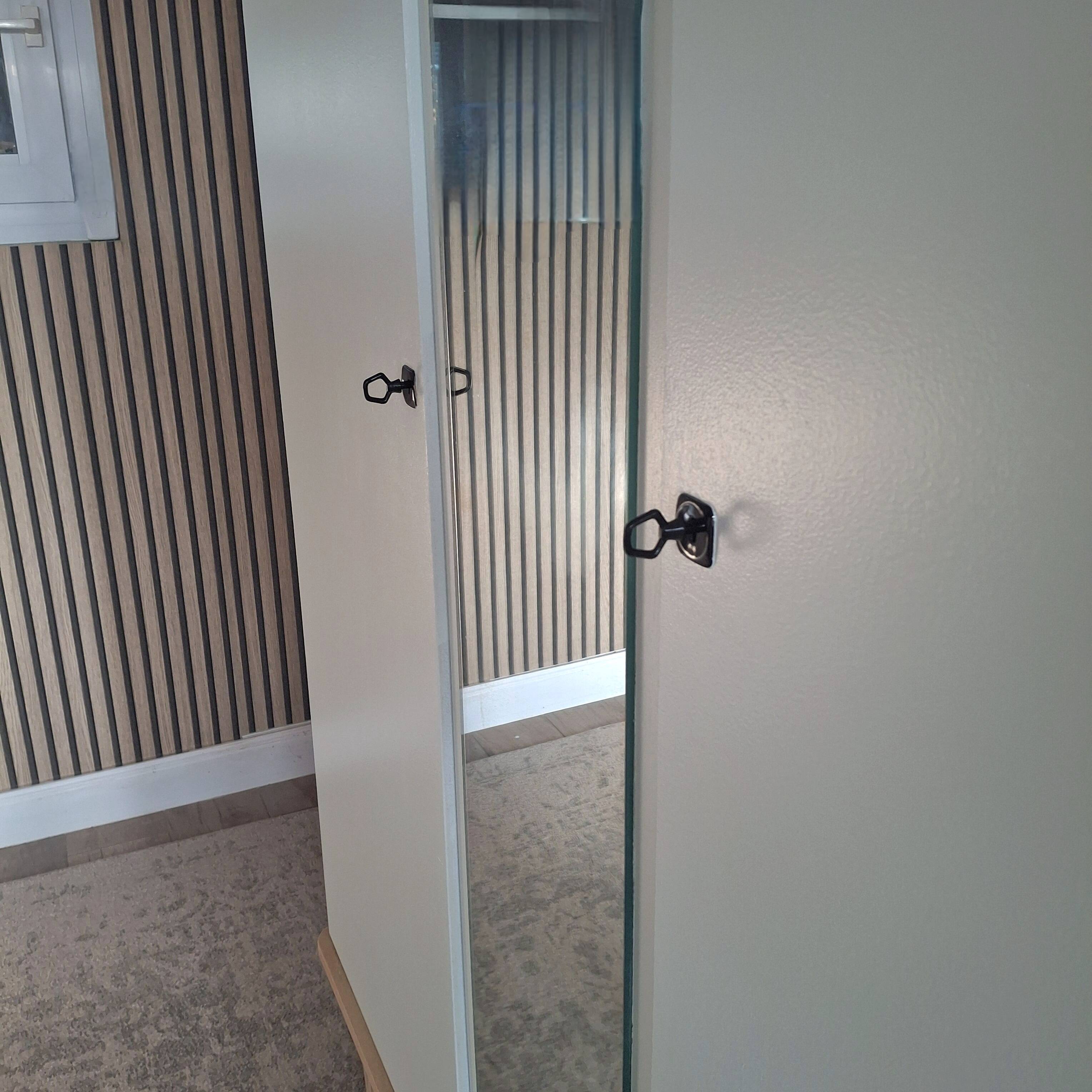 Armoire vintage années 60 relookée