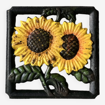 Cast iron trivet with Sunflowers decor