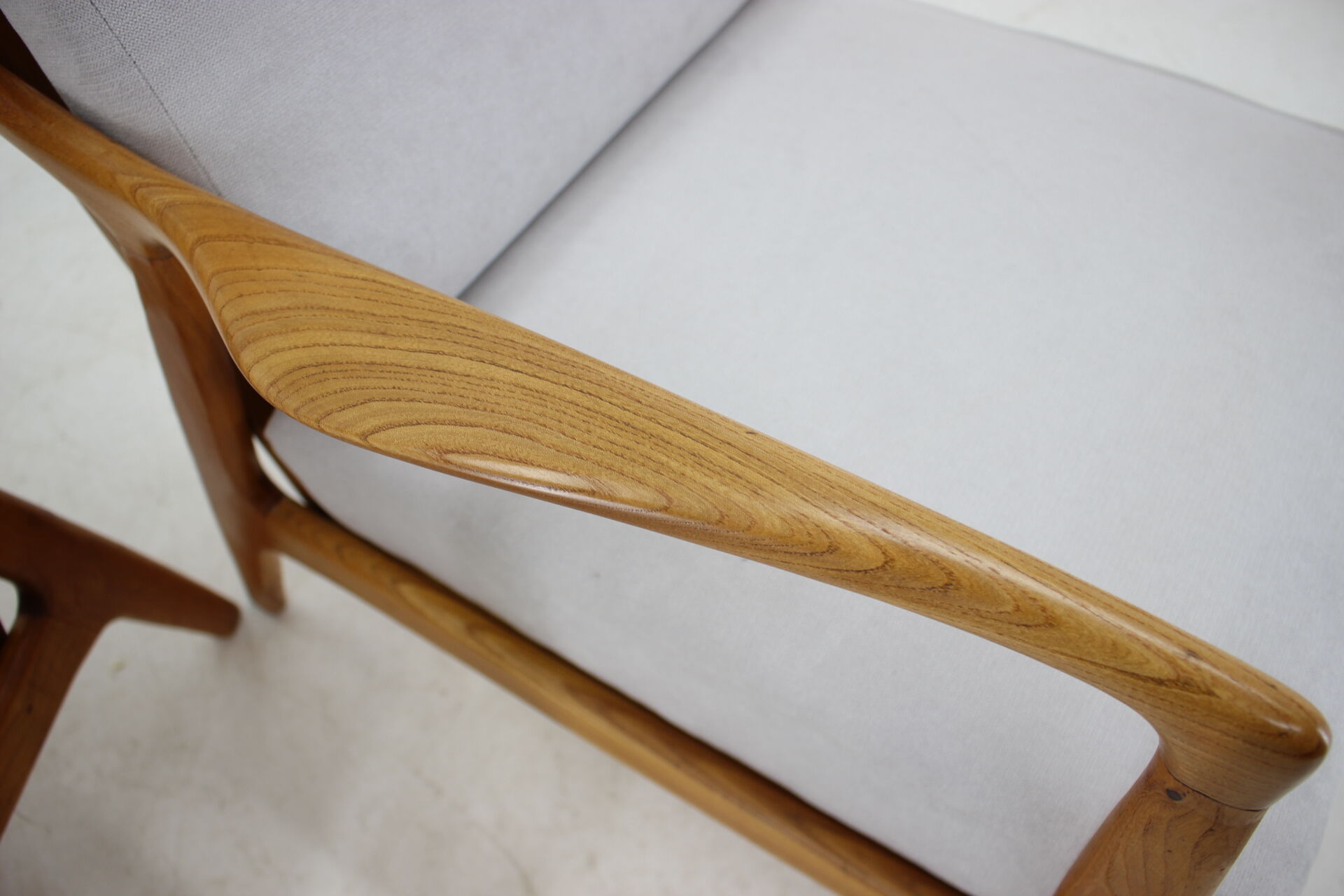 1960s Paire de fauteuils en hêtre par Drevotvar, Tchécoslovaquie