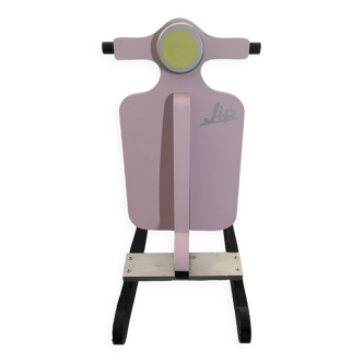 Vespa rocker