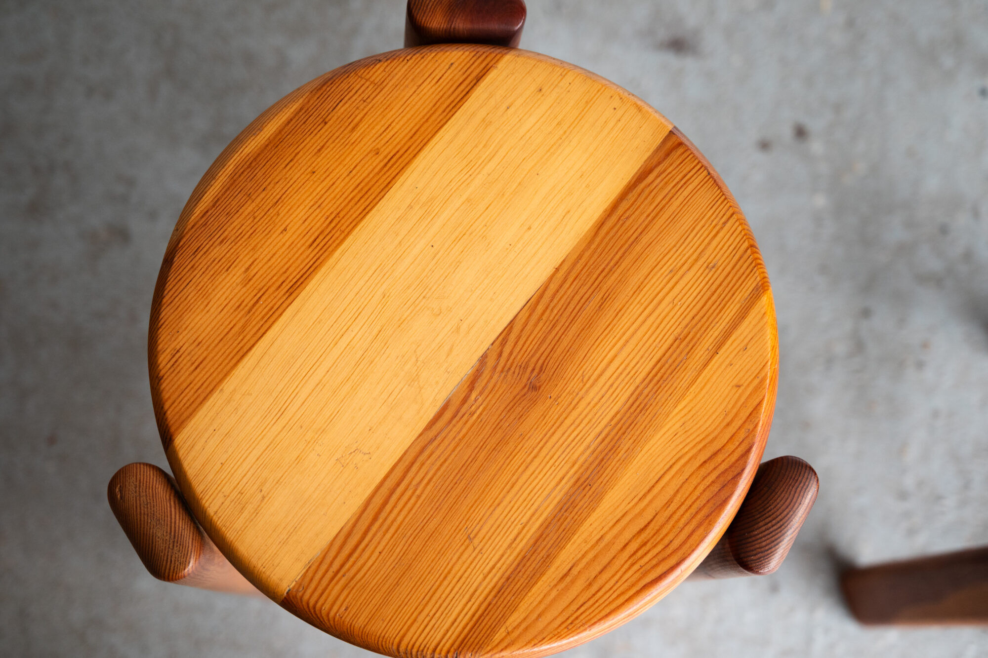 Ensemble de 4 tabourets de bar, design français, années 1970