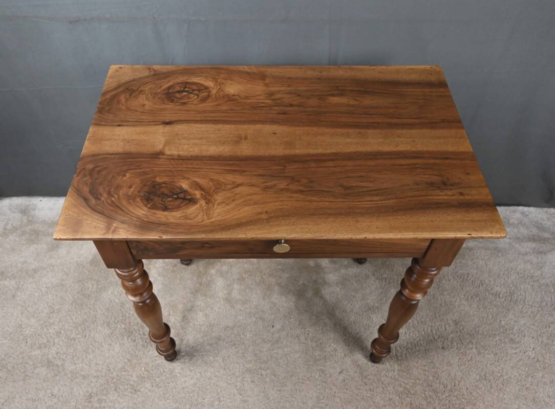 Small walnut desk table, Louis-Philippe style – 19th century