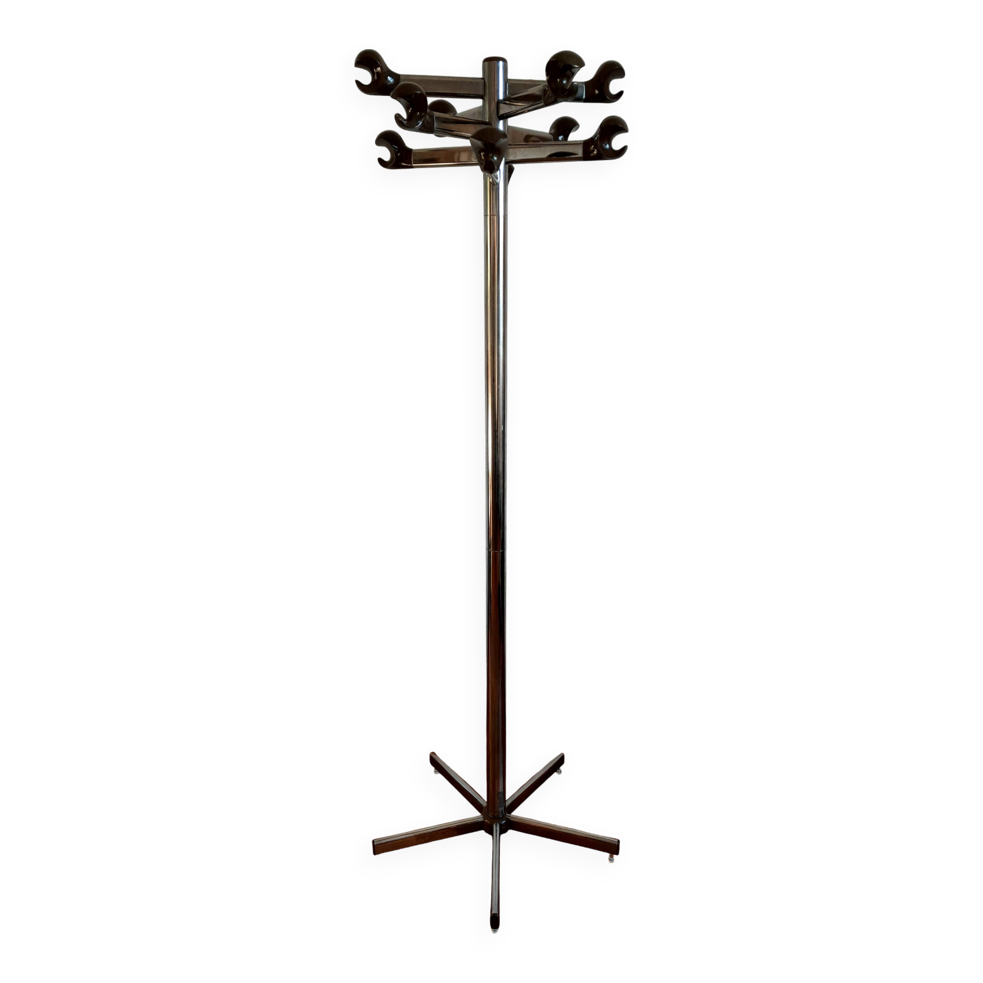 Space age 1970 coat rack in chromed metal and Bakelite