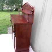 Stepped buffet in flamed mahogany veneer