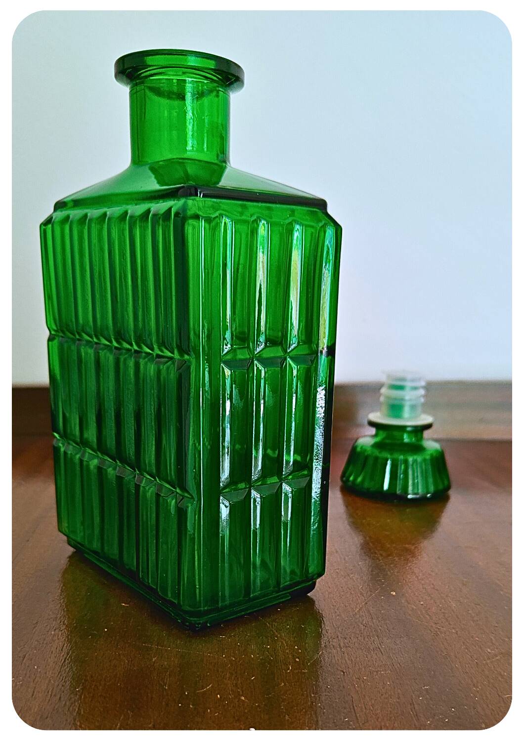 Midcentury Italian Green Glass Caraf/Bottle with Stopper, 1960s.