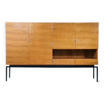 Buffet haut en noyer w228 par leo bub, meuble design du milieu du siècle