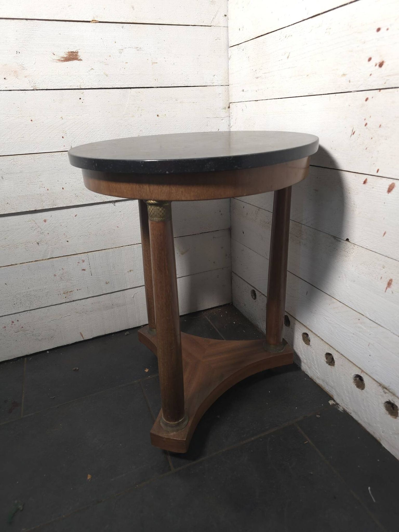 Table basse guéridon style Empire en acajou