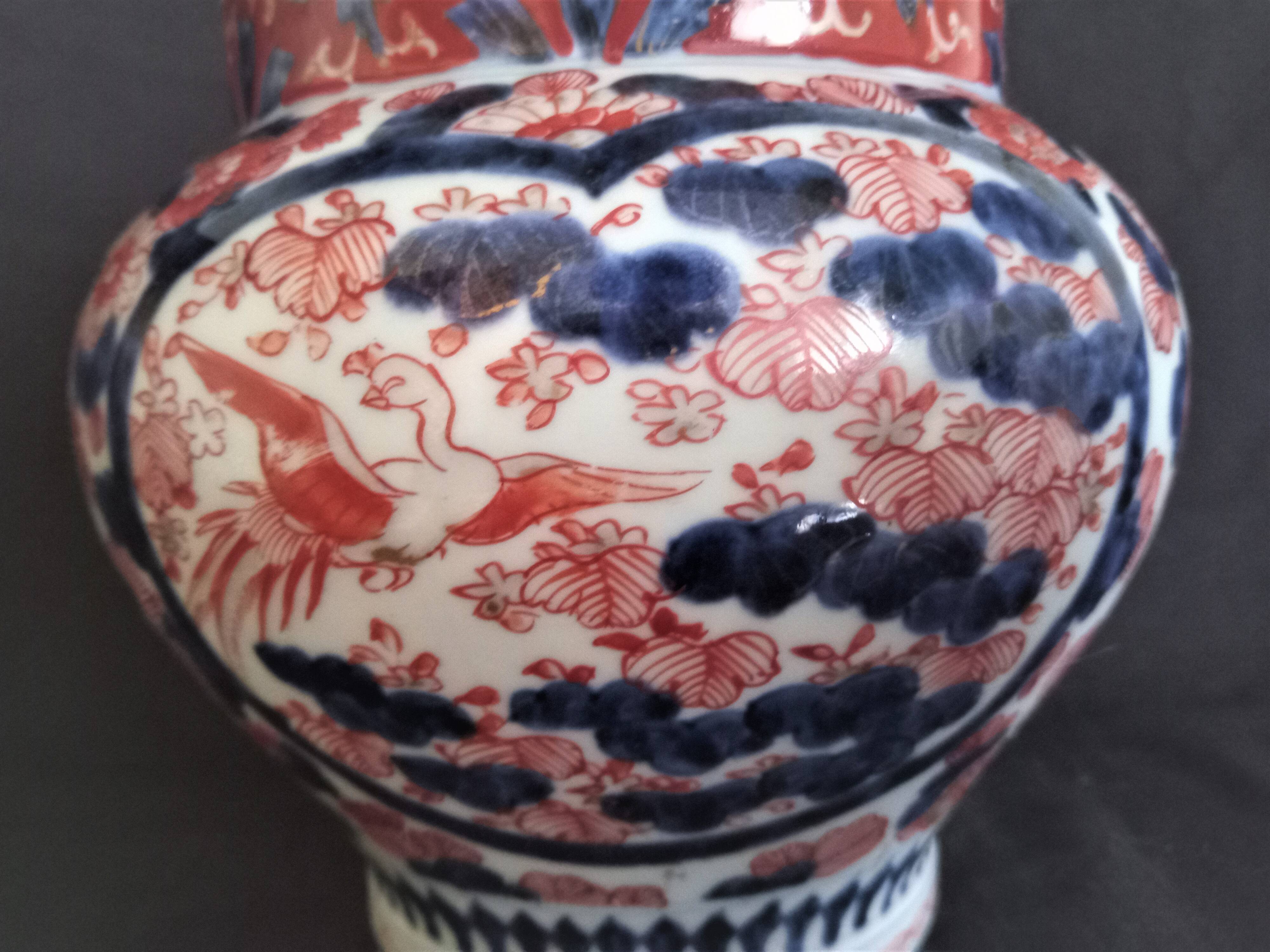 Pair of Imari Japan vases late 19th early 20th