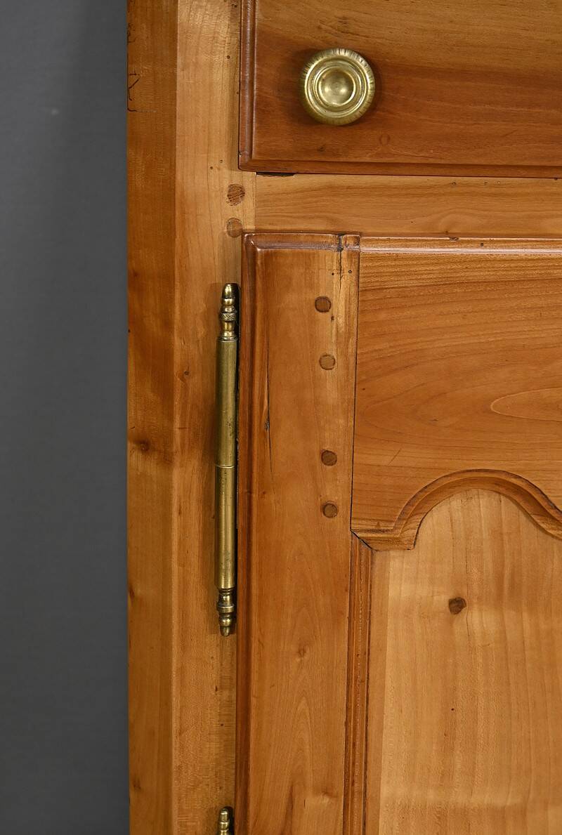 Louis XV style blond cherry wood sideboard – mid-19th century