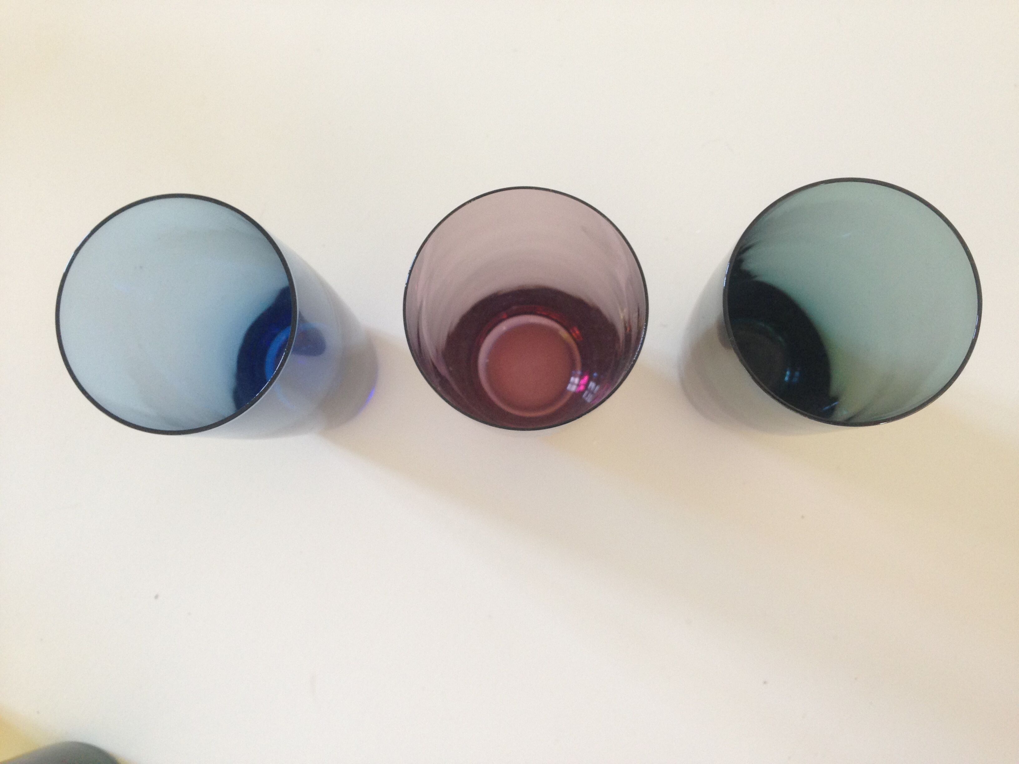 Suite of six colored glasses