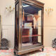 VITRINE DE PRÉSENTATION EN BOIS NOIRCI DE STYLE LOUIS XVI XIX EME SIÈC