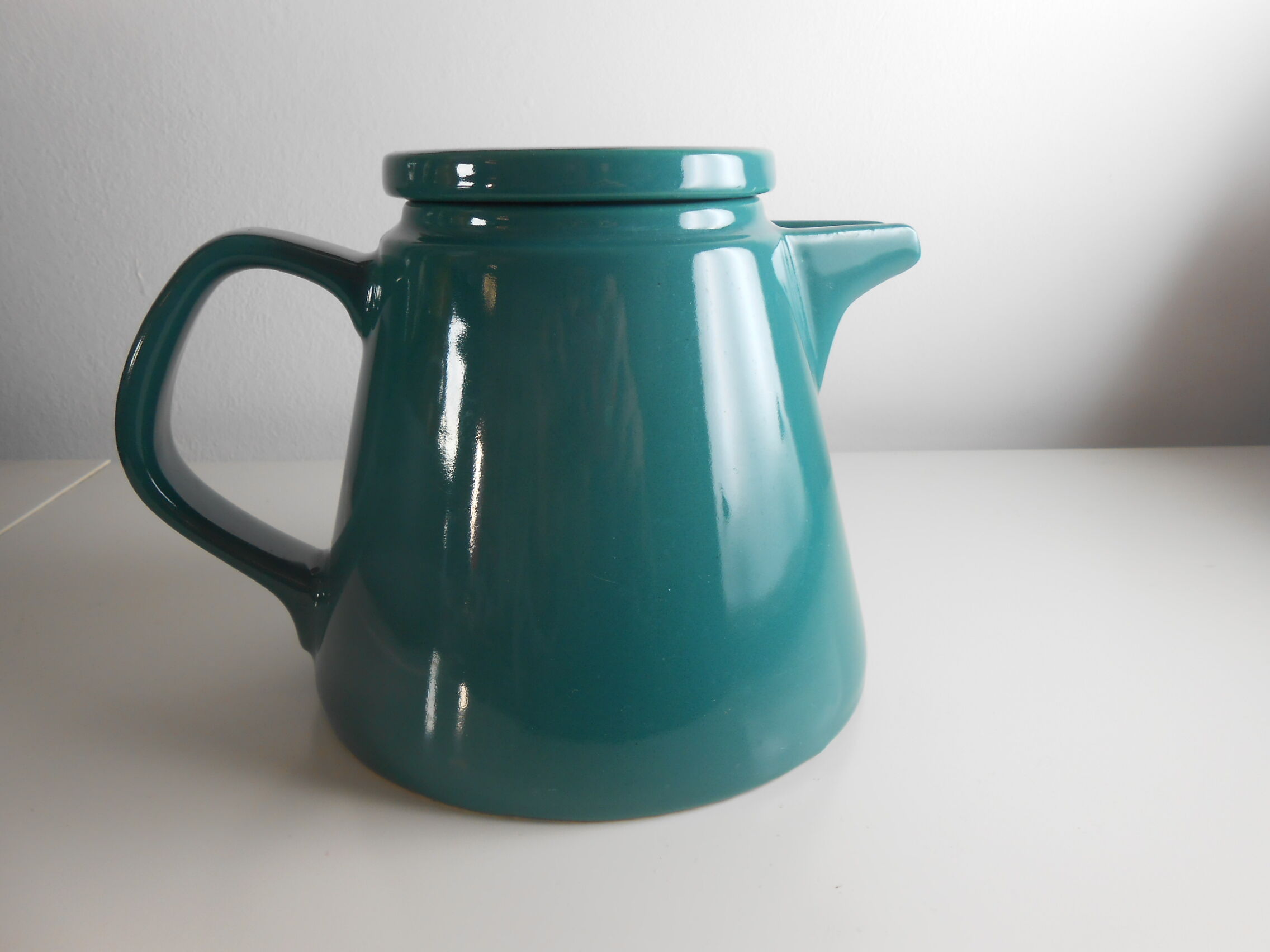 Cafetière en céramique style art déco
