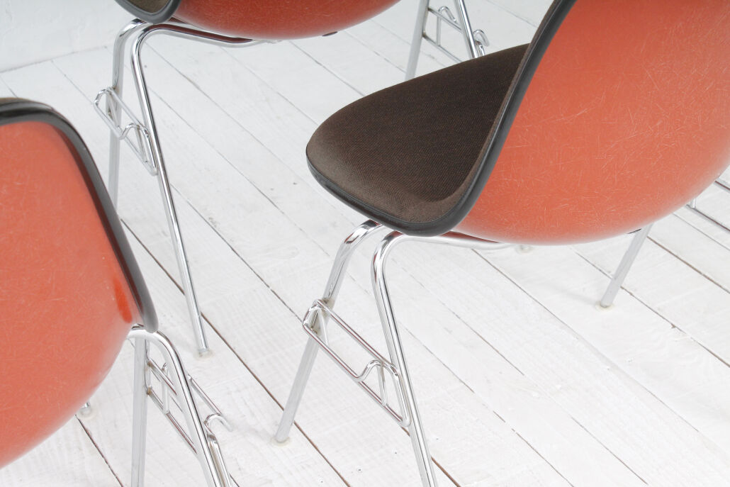 Set of 4 side chairs by Charles & Ray Eames for Herman Miller