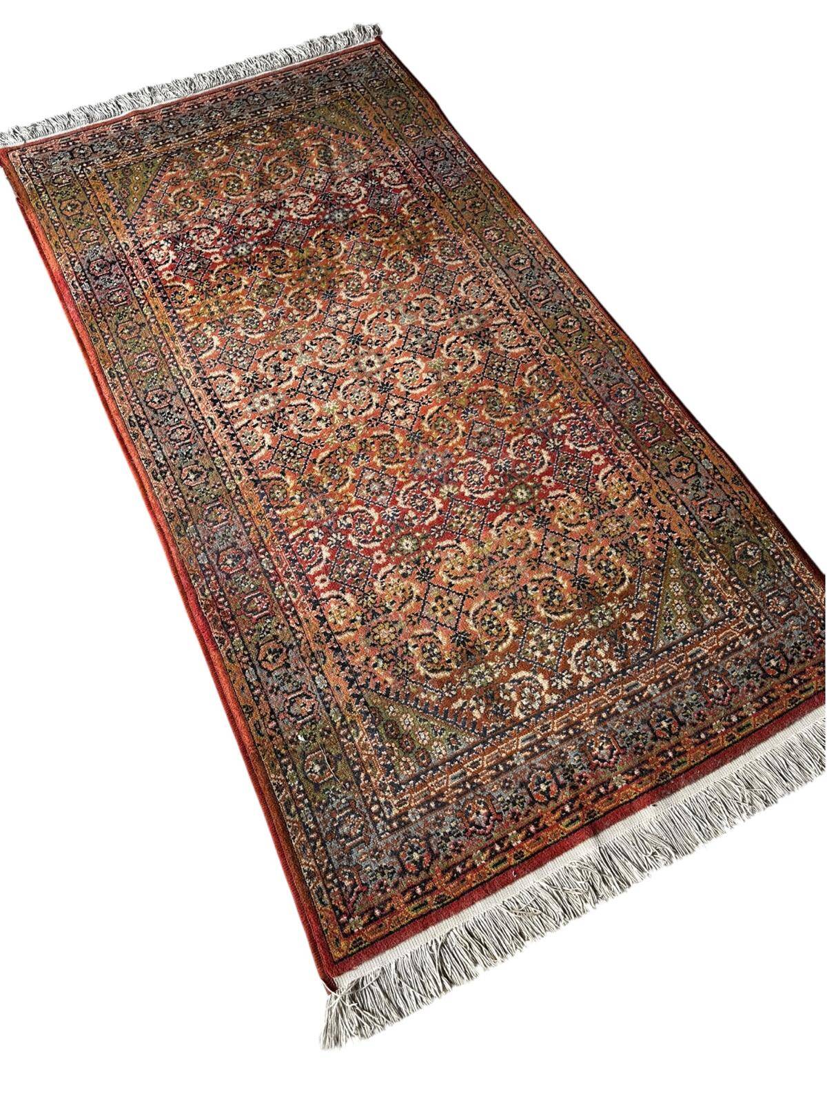 Oriental style rug 100cm x 205cm